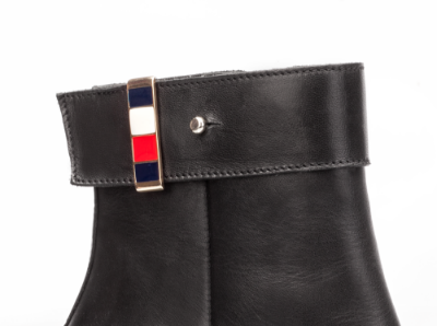 Tommy Hilfiger kort damestøvlett sort FW0FW04488